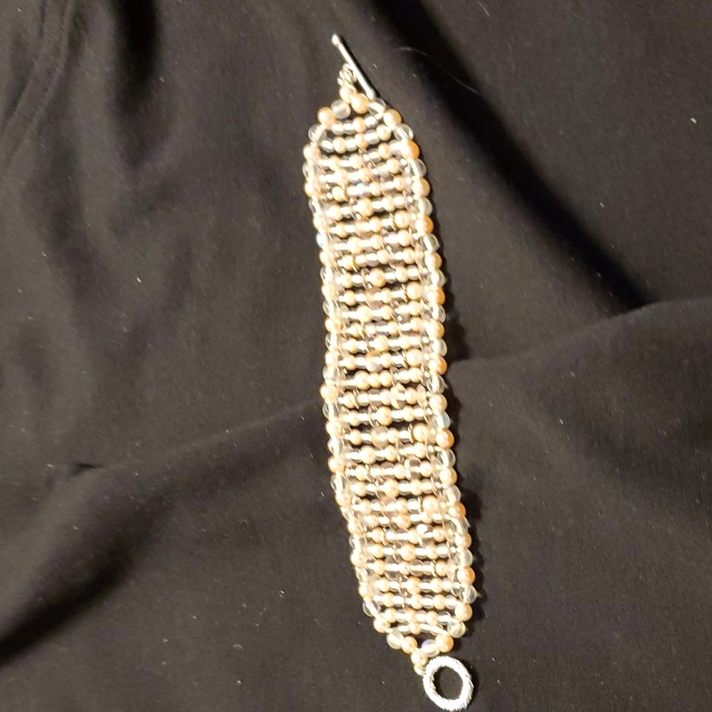 CAROLEE PEARL AND PINK CRYSTALS BRACELET. SZ. SMALL